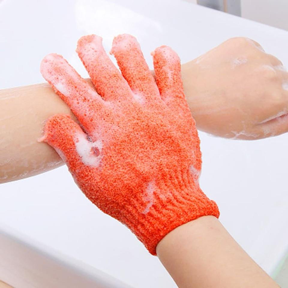 Găng tay rửa chén/tắm tẩy tế bào chết-duoc-ban-tai-BT Mart - Siêu thị dành cho Người bận rộn