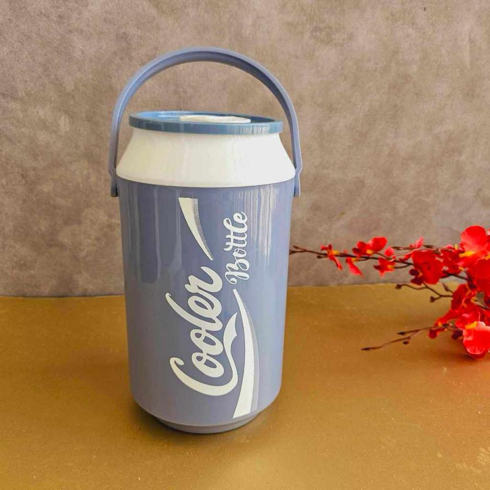 Bình đá giữ lạnh mini hình lon nước ngọt 1,5 lít-duoc-ban-tai-BT Mart - Siêu thị dành cho Người bận rộn