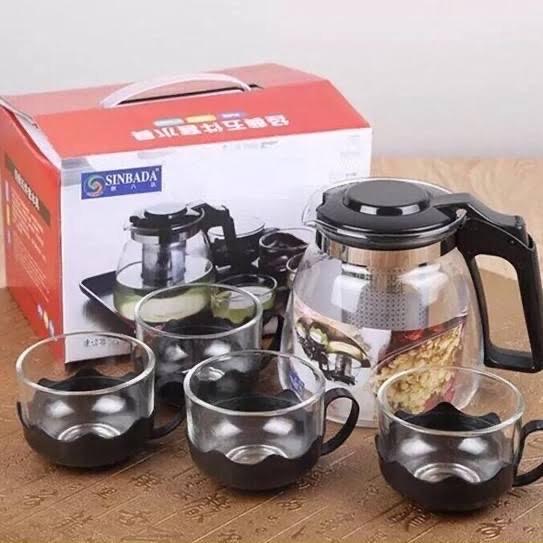Bộ ấm lọc trà và 4 ly thủy tinh-duoc-ban-tai-BT Mart - Siêu thị dành cho Người bận rộn
