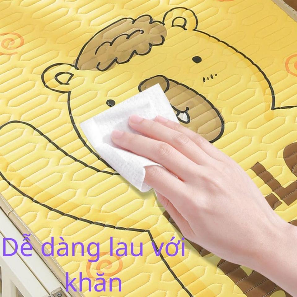 Chiếu điều hòa cao su non tặng kèm gối cho bé-duoc-ban-tai-BT Mart - Siêu thị dành cho Người bận rộn