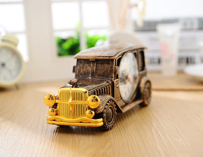 Đồng hồ để bàn hình xe jeep cổ điển-duoc-ban-tai-BT Mart - Siêu thị dành cho Người bận rộn