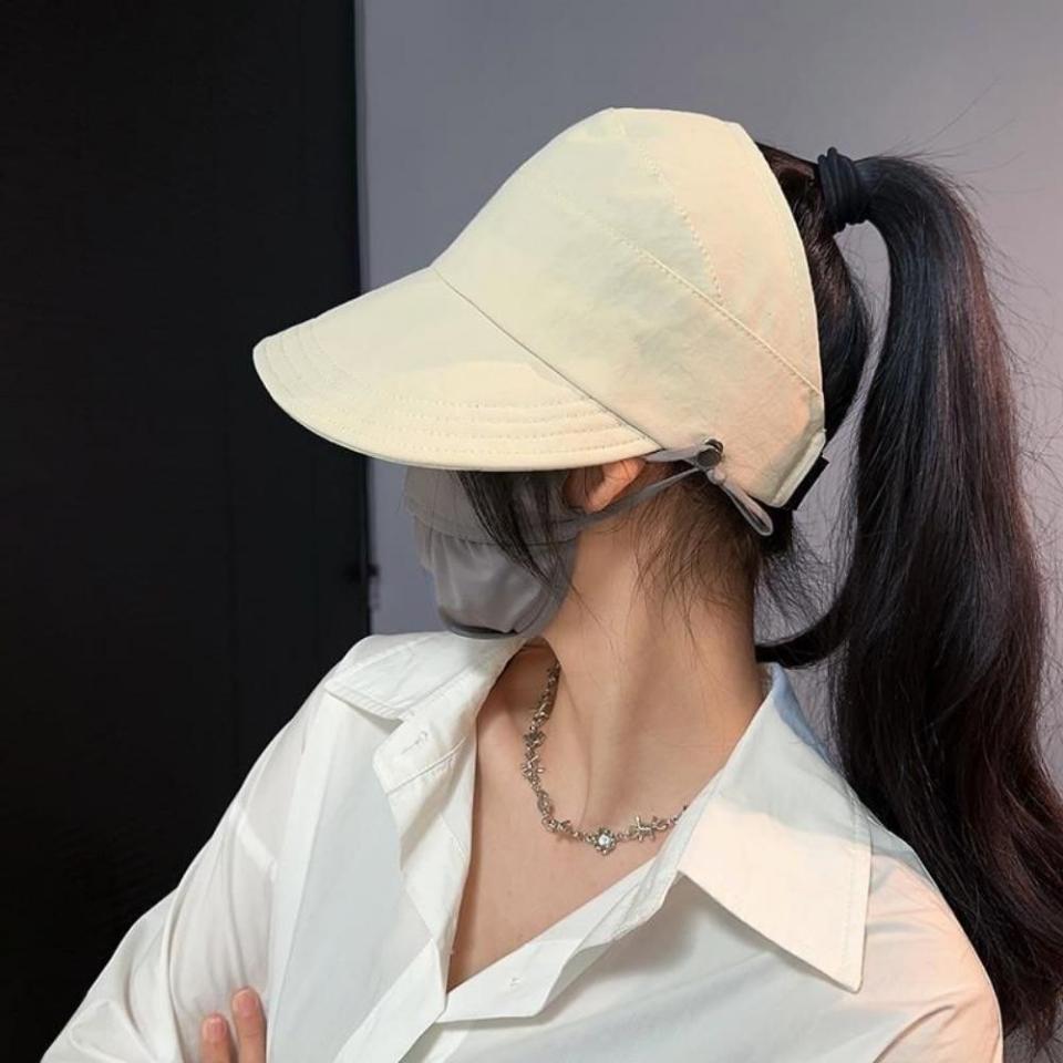Mũ/nón nửa đầu chống tia UV có móc đeo khẩu trang-duoc-ban-tai-BT Mart - Siêu thị dành cho Người bận rộn
