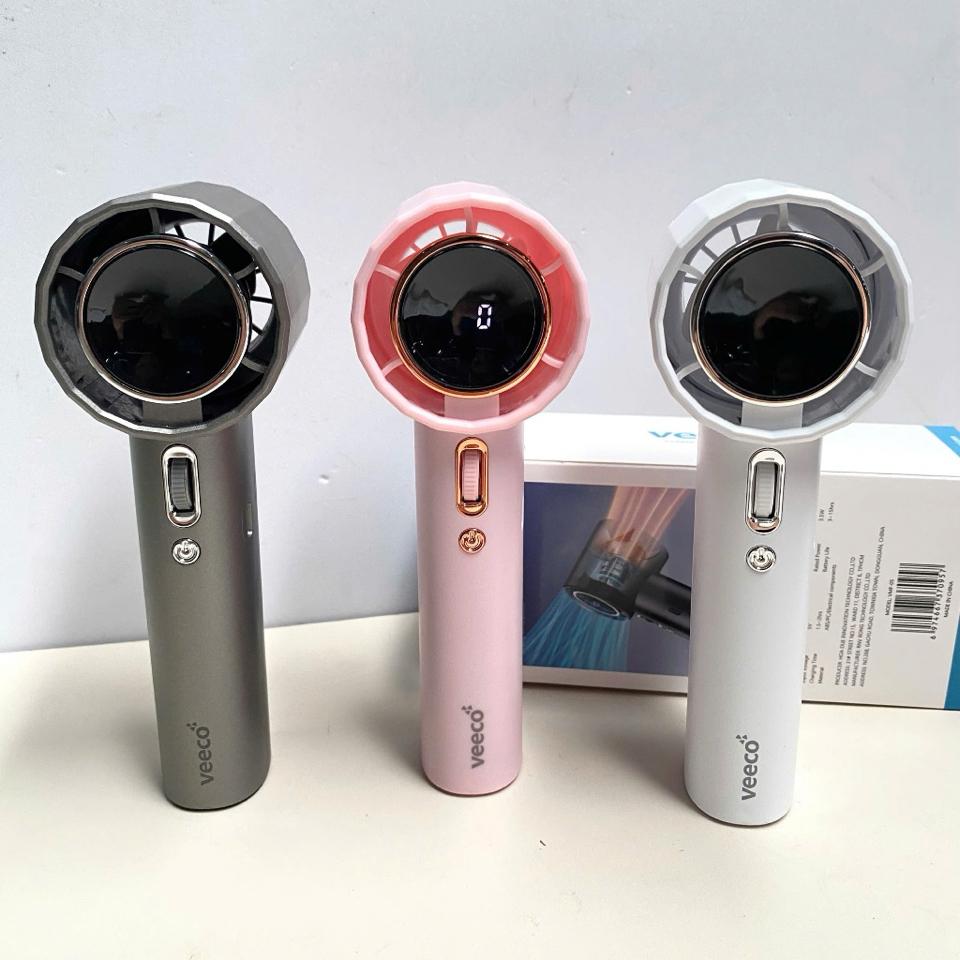 Quạt tích điện đèn led thể hiện 100 mức gió Veeco-duoc-ban-tai-BT Mart - Siêu thị dành cho Người bận rộn