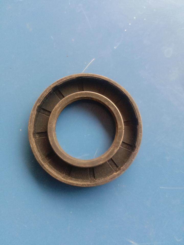 Phớt khoan nằm chắc 09500-30528-duoc-ban-tai-KUBOTA 28