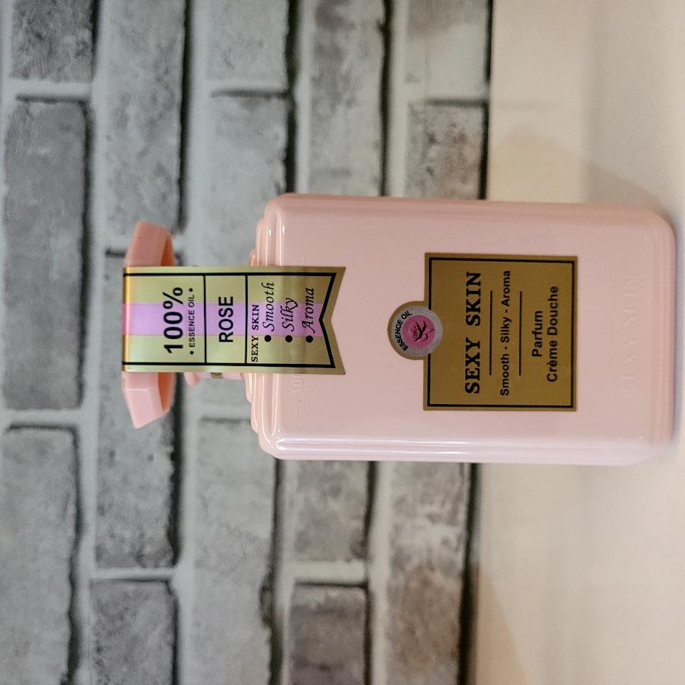 Sữa tắm hương nước hoa Sexy Pháp 600ml - Hoa hồng-duoc-ban-tai-Hàng Xịn Giá Tốt