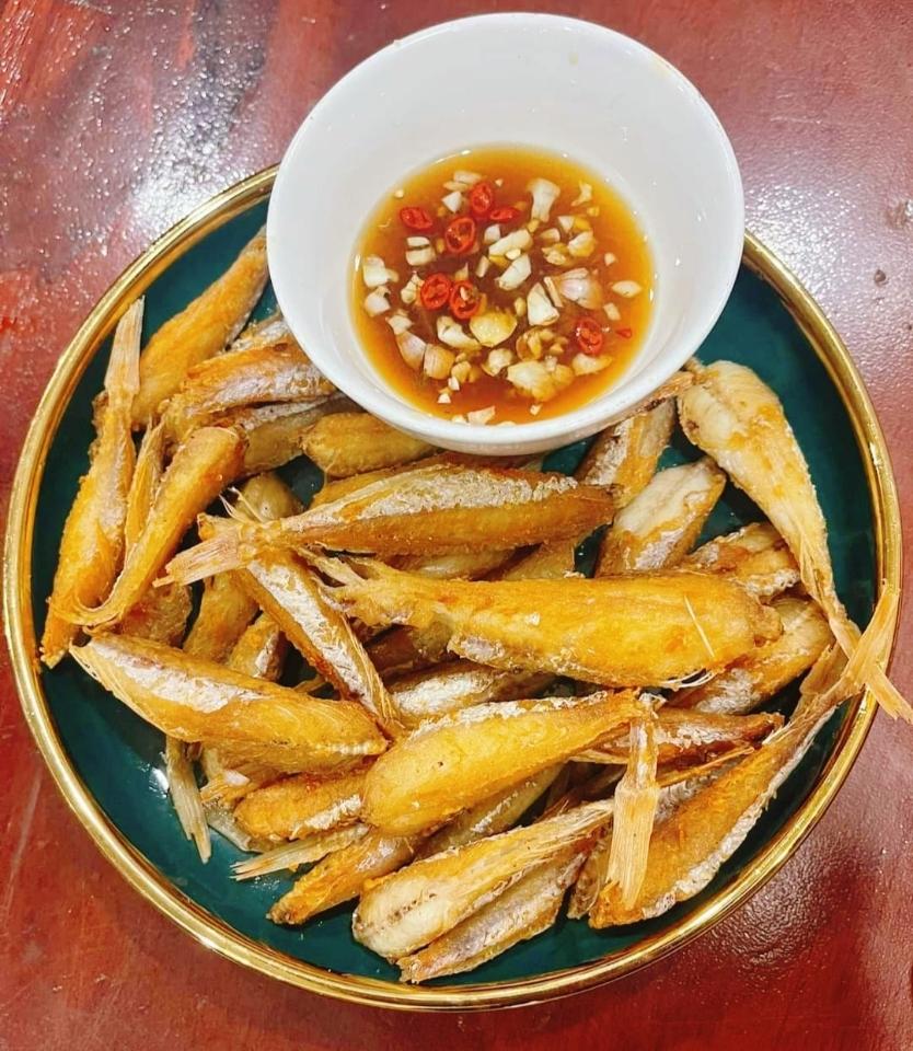 Cá đùi gà ngon-duoc-ban-tai-Hải Sản Ngư Lộc