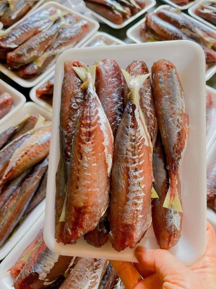 Cá nục 1 nắng -duoc-ban-tai-Hải Sản Ngư Lộc