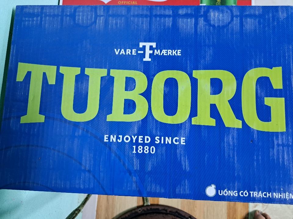 Bia tuborg-duoc-ban-tai-QUÁN ĂN GIA ĐÌNH PHƯƠNG LÊ