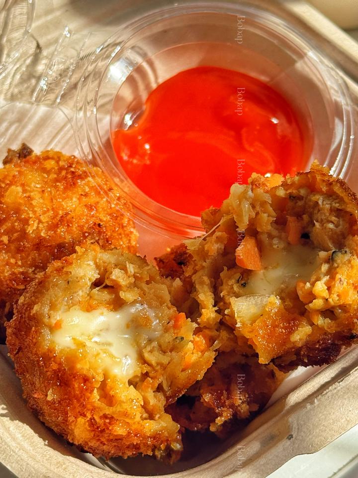 Bánh Gà Phô Mai (3 Viên)-duoc-ban-tai-BoBap