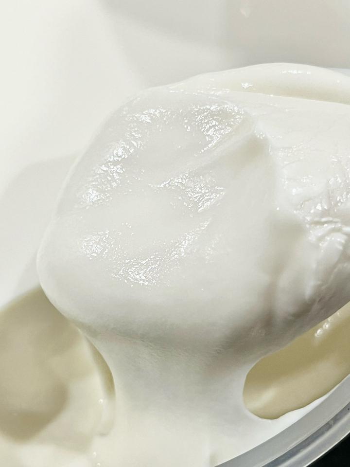 Sữa Chua Hy Lạp / Greek Yogurt-duoc-ban-tai-BoBap