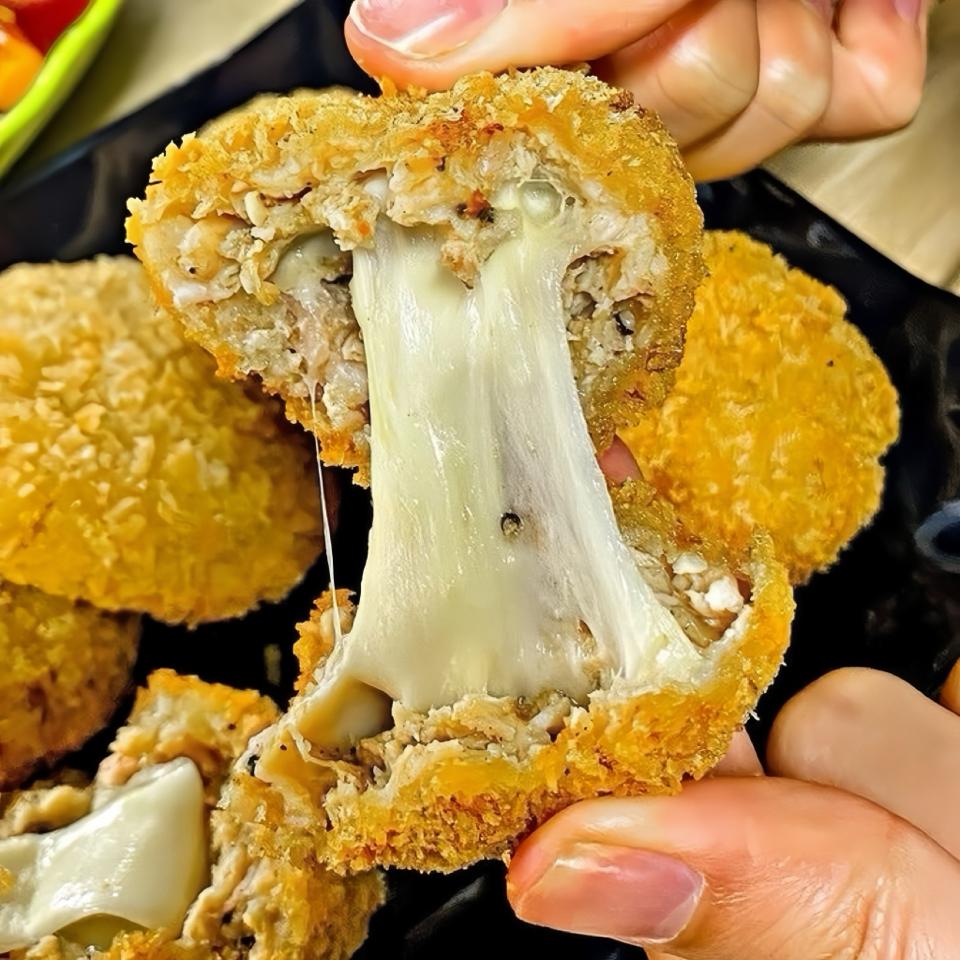 Bánh Gà Phô Mai (3 Viên)-duoc-ban-tai-BoBap