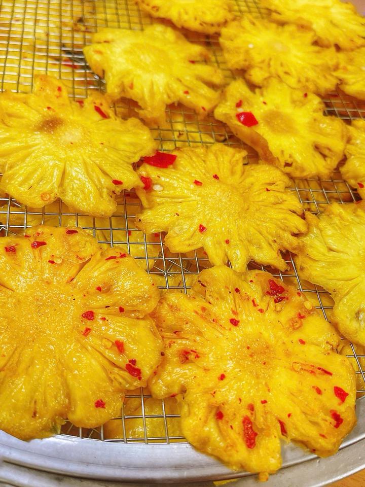 Thơm Sấy Muối Ớt -duoc-ban-tai-BoBap
