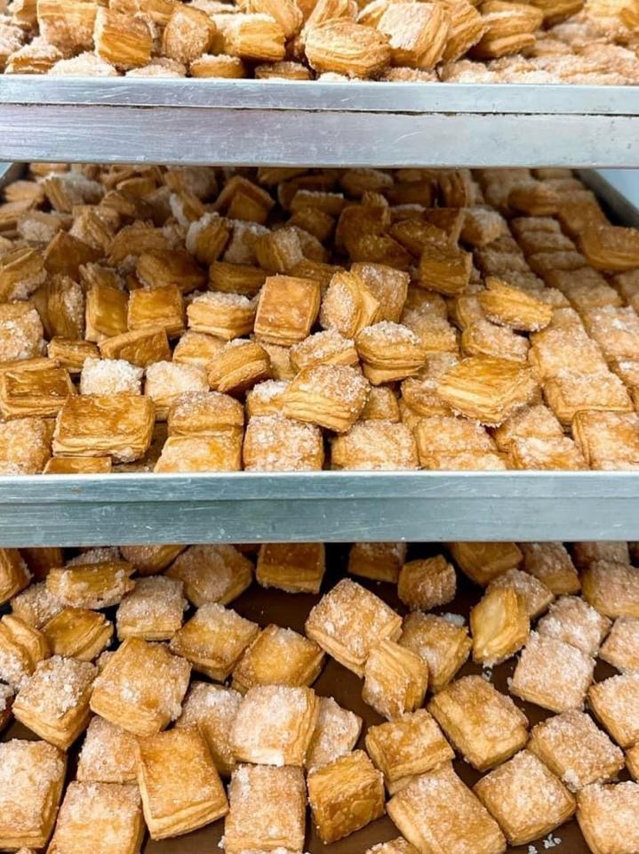 Sugar Puff Pastry [ Ngàn Lớp Đường ]-duoc-ban-tai-BoBap