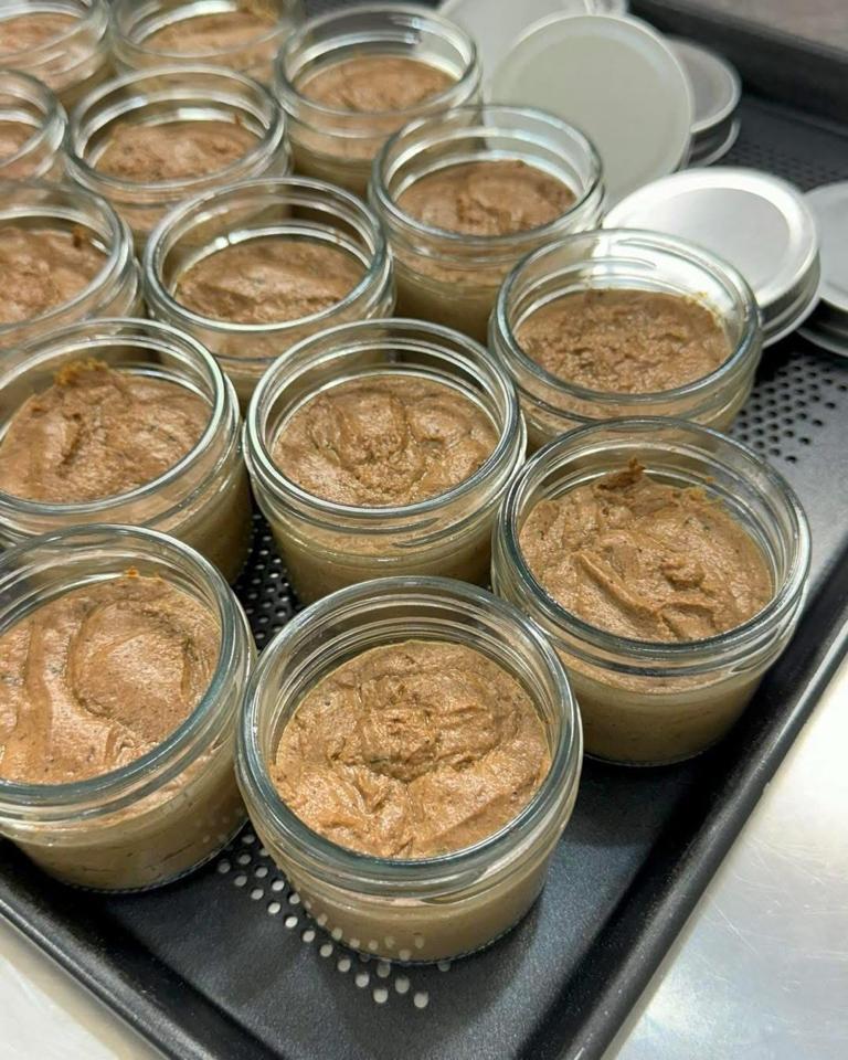 Pate Gan Ngỗng Foie Gras-duoc-ban-tai-BoBap