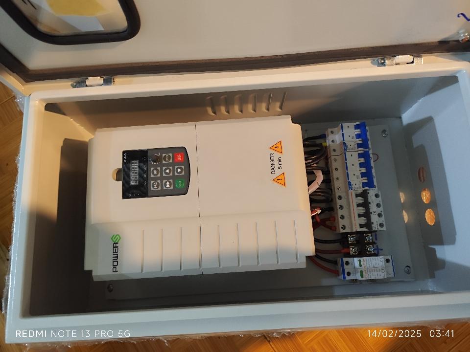 Biến tần 11kw full thiết bị-duoc-ban-tai-ĐẠI NGÀN SOLAR & NUTS