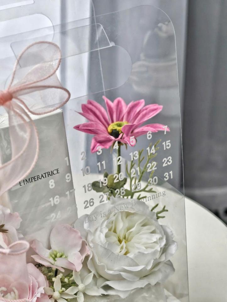 Túi hoa lịch mika-duoc-ban-tai-Mon Perfume 1987 - Tiệm nước hoa