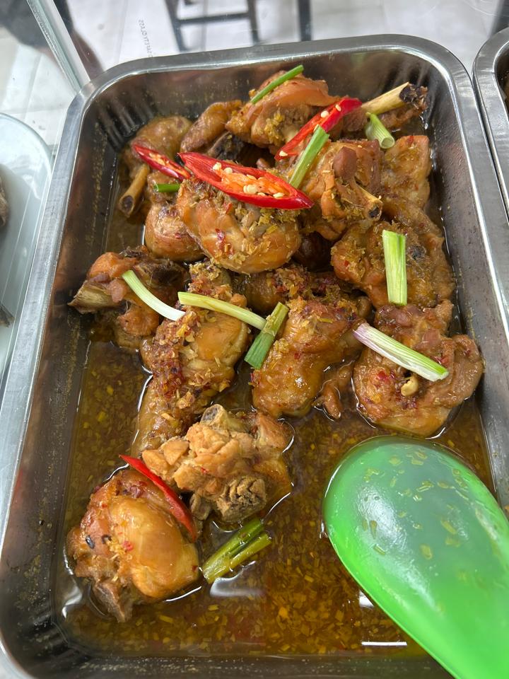 Con ga xa ot -duoc-ban-tai-CƠM TẤM LỘC VŨNG TÀU