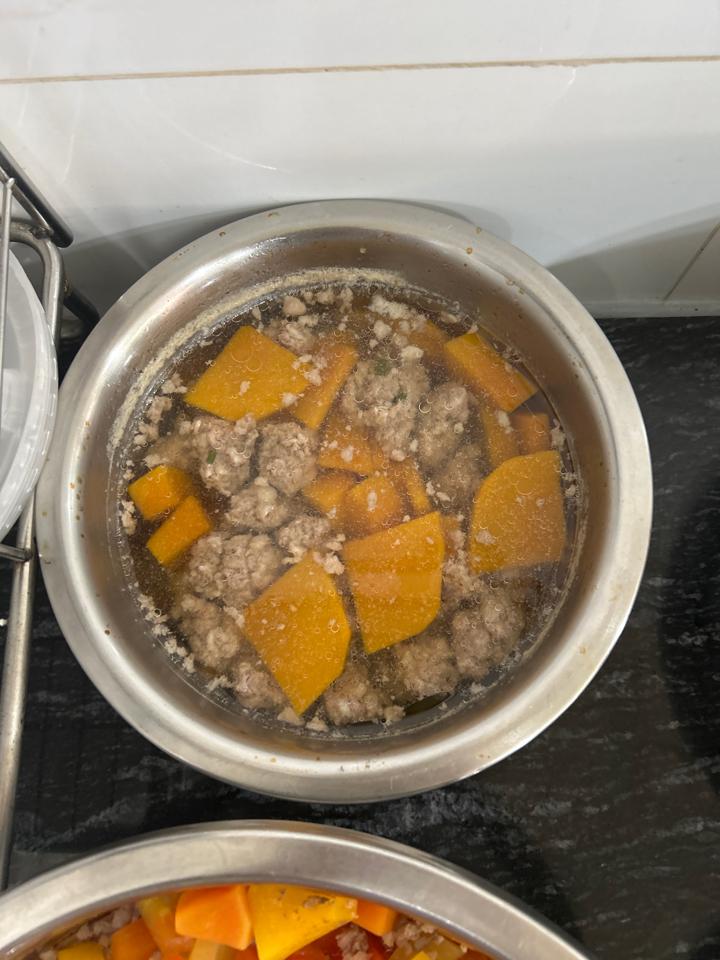 Canh bi lớn-duoc-ban-tai-CƠM TẤM LỘC VŨNG TÀU