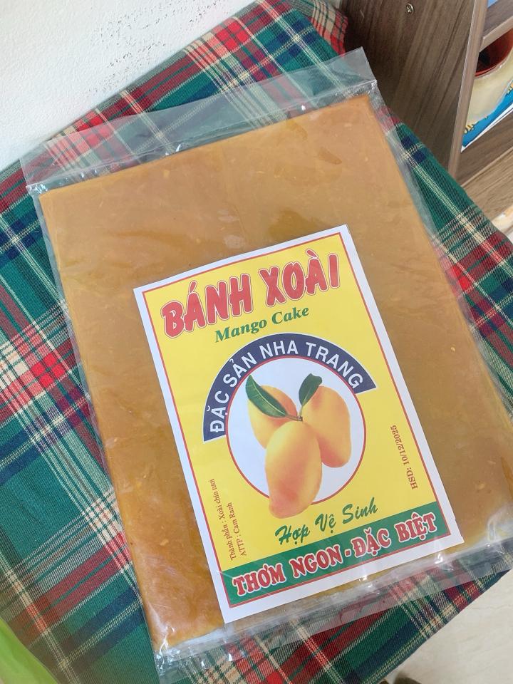 Bánh xoài-duoc-ban-tai-Cửa Tiệm Tạp Hoá SunKitchen