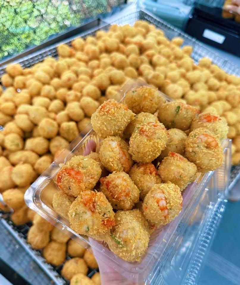 Chả tôm viên -duoc-ban-tai-Cửa Tiệm Tạp Hoá SunKitchen
