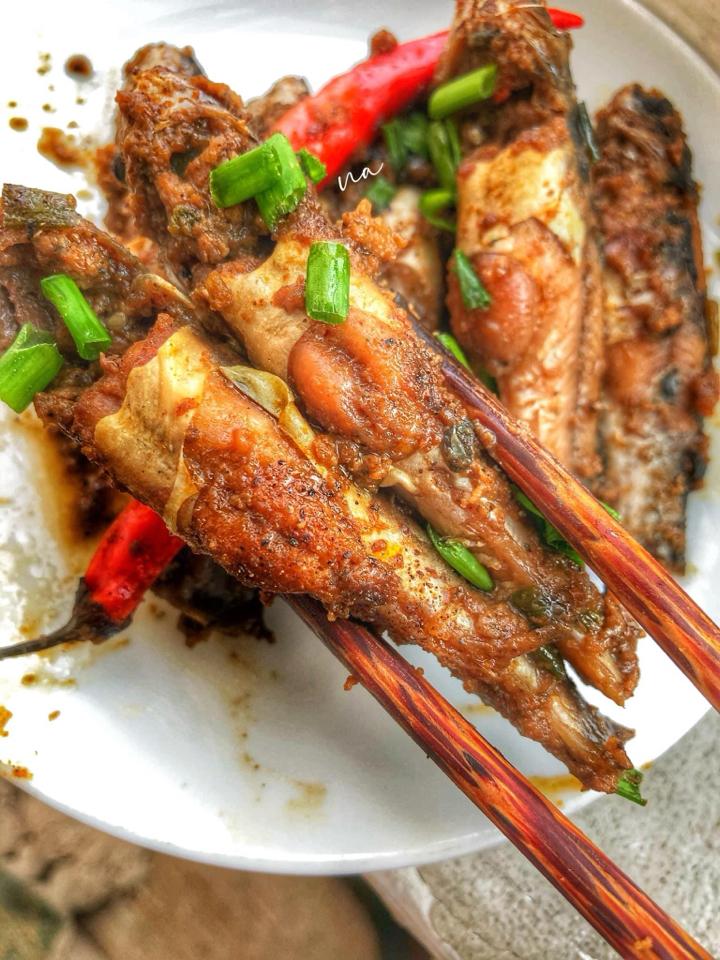 Cá chai trứng-duoc-ban-tai-Cửa Tiệm Tạp Hoá SunKitchen
