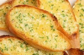 Garlic Bread-duoc-ban-tai-Bánh Mì Sài Gòn Phú Quốc