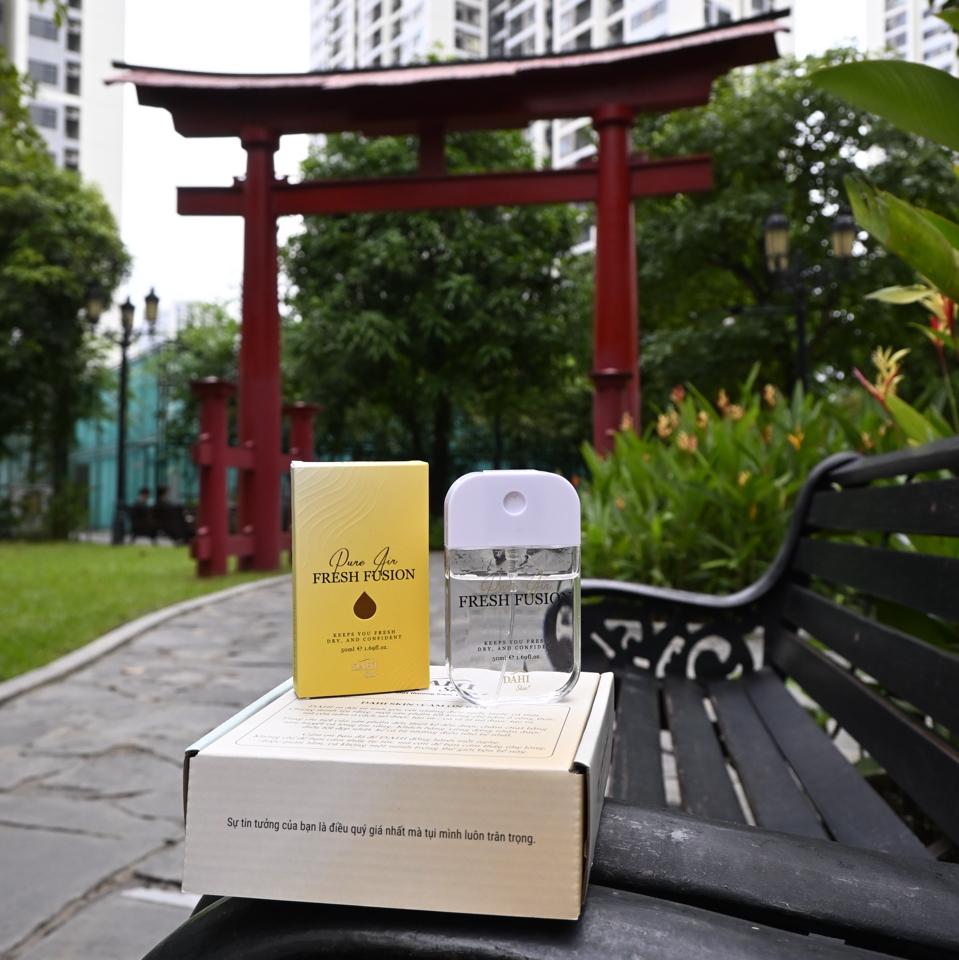 [ 2 PURE AIR 50ML ] Combo Xịt Khử Mùi Phèn Chua FRESH FUSION | Khô Thoáng ; Dịu Nhẹ ; Không Hương ; Dưỡng Sáng Da Vùng Nách-duoc-ban-tai-DAHI SKIN VIỆT NAM