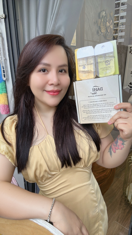 ( 2 TEA BREEZE 10ML ) Combo Xịt Khử Mùi Phèn Chua FRESH FUSION | Khô Thoáng ; Dịu Nhẹ ; Hương Trà  ; Dưỡng Sáng Da Vùng Nách-duoc-ban-tai-DAHI SKIN VIỆT NAM