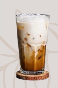 White coffee-duoc-ban-tai-SPANDA VEGAN & CAFE