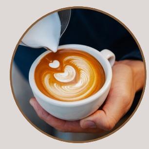 Cafe Latte-duoc-ban-tai-SPANDA VEGAN & CAFE
