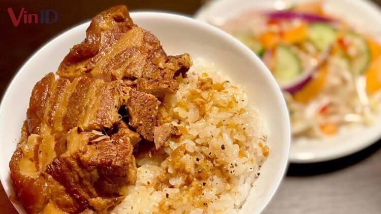 Xôi thịt Hải Phòng-duoc-ban-tai-Bếp mẹ C.H.A.N.H                                                              Món Ngon Hải Phòng