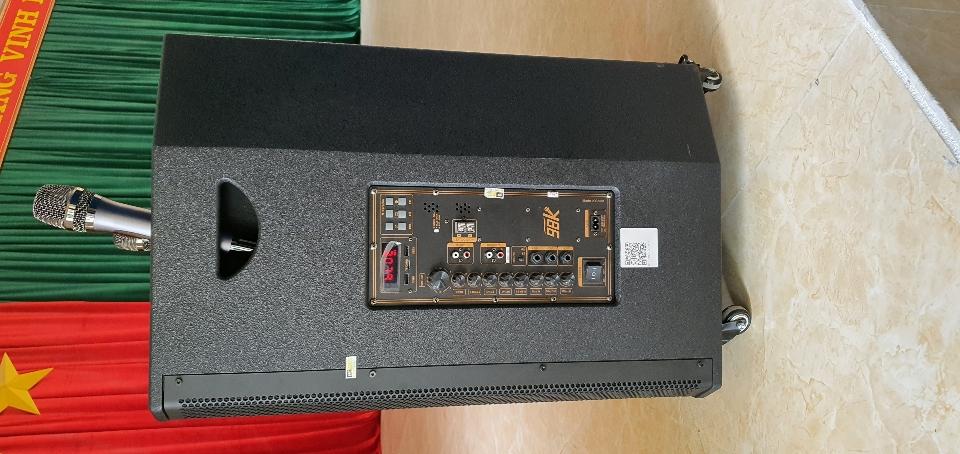 Loa Kéo Di Động 98K  K18  (Bass 4 tấc, 2 micro)

-duoc-ban-tai-Trọng Đại. Băng đĩa nhạc. Phụ kiện âm thanh