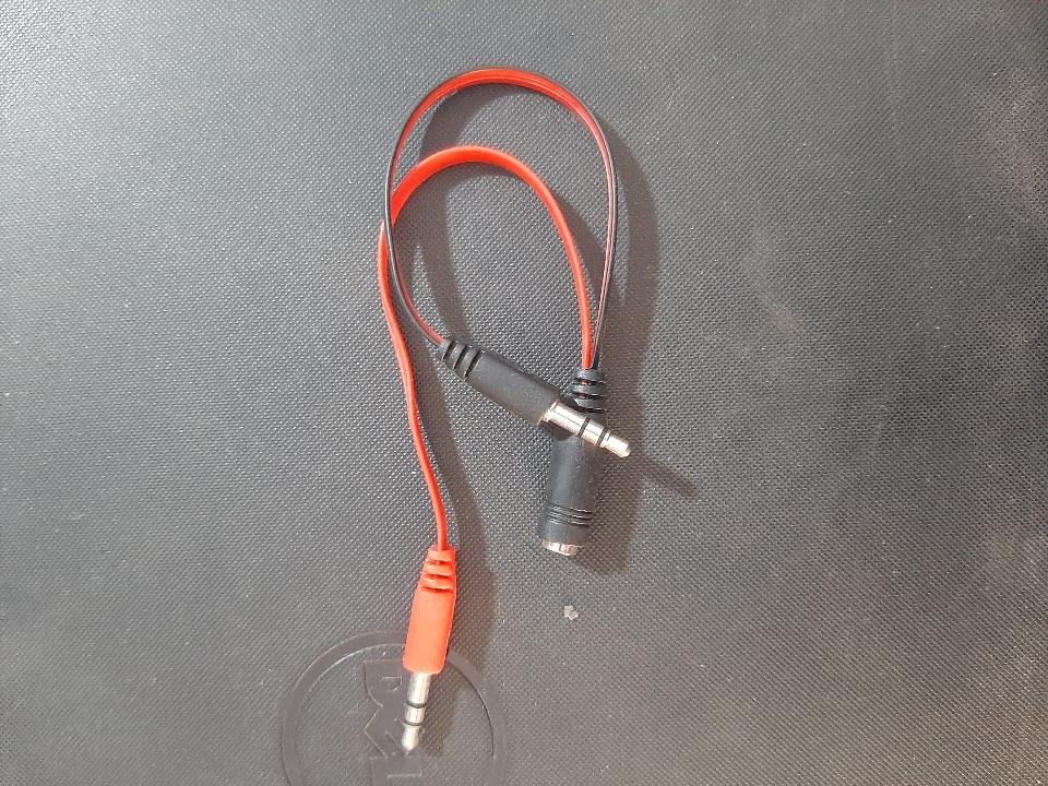 2 jack 3.5 sang 1 đầu cái 3.5-duoc-ban-tai-Công Ty Vi Tính Việt Phát