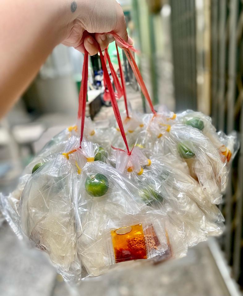 Bánh Tráng Xâu Vò Tắc Sa Tế -duoc-ban-tai-NHUSOUSHOP BÁNH TRÁNG & ĂN VẶT