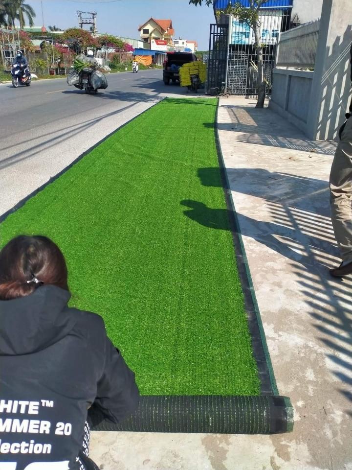 Cỏ 2cm :70k 1 vuông-duoc-ban-tai-0333392867