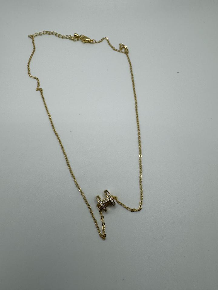 Dây chuyền chữ H-duoc-ban-tai-Afrodite phụ kiện