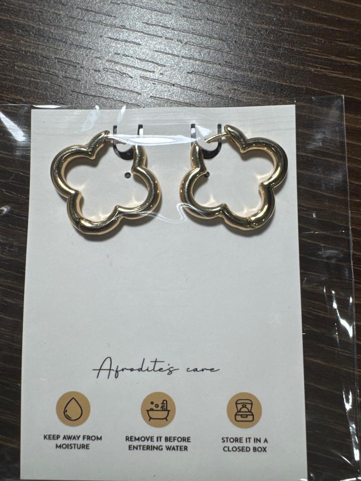 Bông tai khuyên hình hoa-duoc-ban-tai-Afrodite phụ kiện