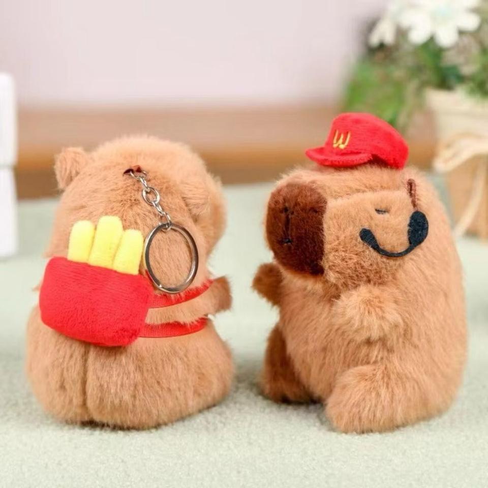 Mk bông Capy đeo phụ kiện-duoc-ban-tai-Smile