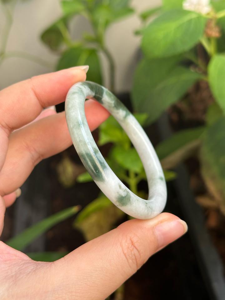 Vòng đũa tròn hoa bay ni54.0 x 8.0-duoc-ban-tai-NGỌC THANH GIANG GEMS & JADES