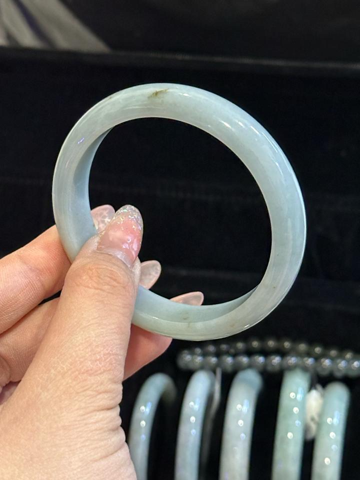 Vòng lam gua ni 56.9 x 12.6-duoc-ban-tai-NGỌC THANH GIANG GEMS & JADES