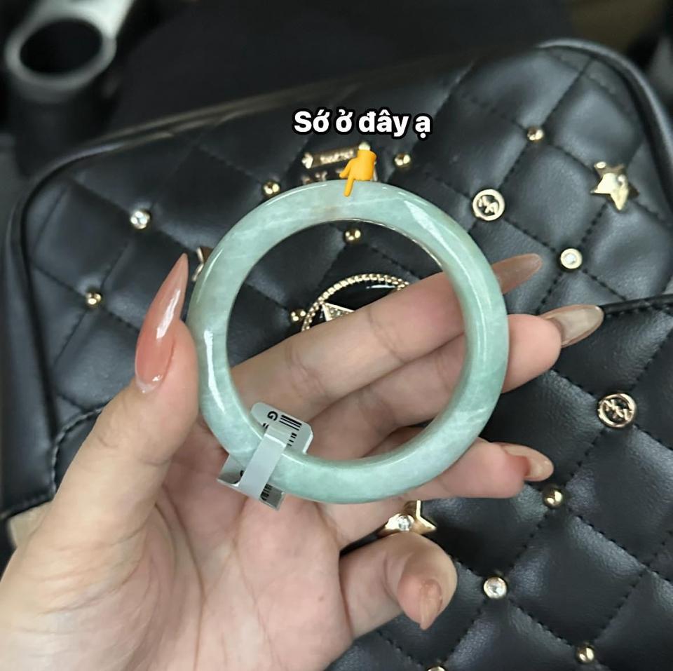 Vòng cẩm thạch bạch đế thanh ni 52.2 x 12.2 -duoc-ban-tai-NGỌC THANH GIANG GEMS & JADES