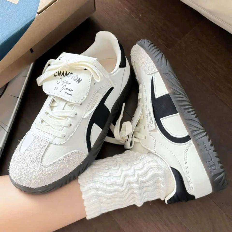 Giày Champion Essentials-duoc-ban-tai-197 Store