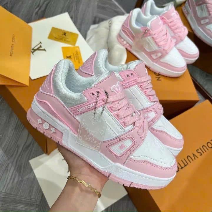 Giày Louis Vuitton LV Trainer Monogram Pink màu hồng-duoc-ban-tai-197 Store