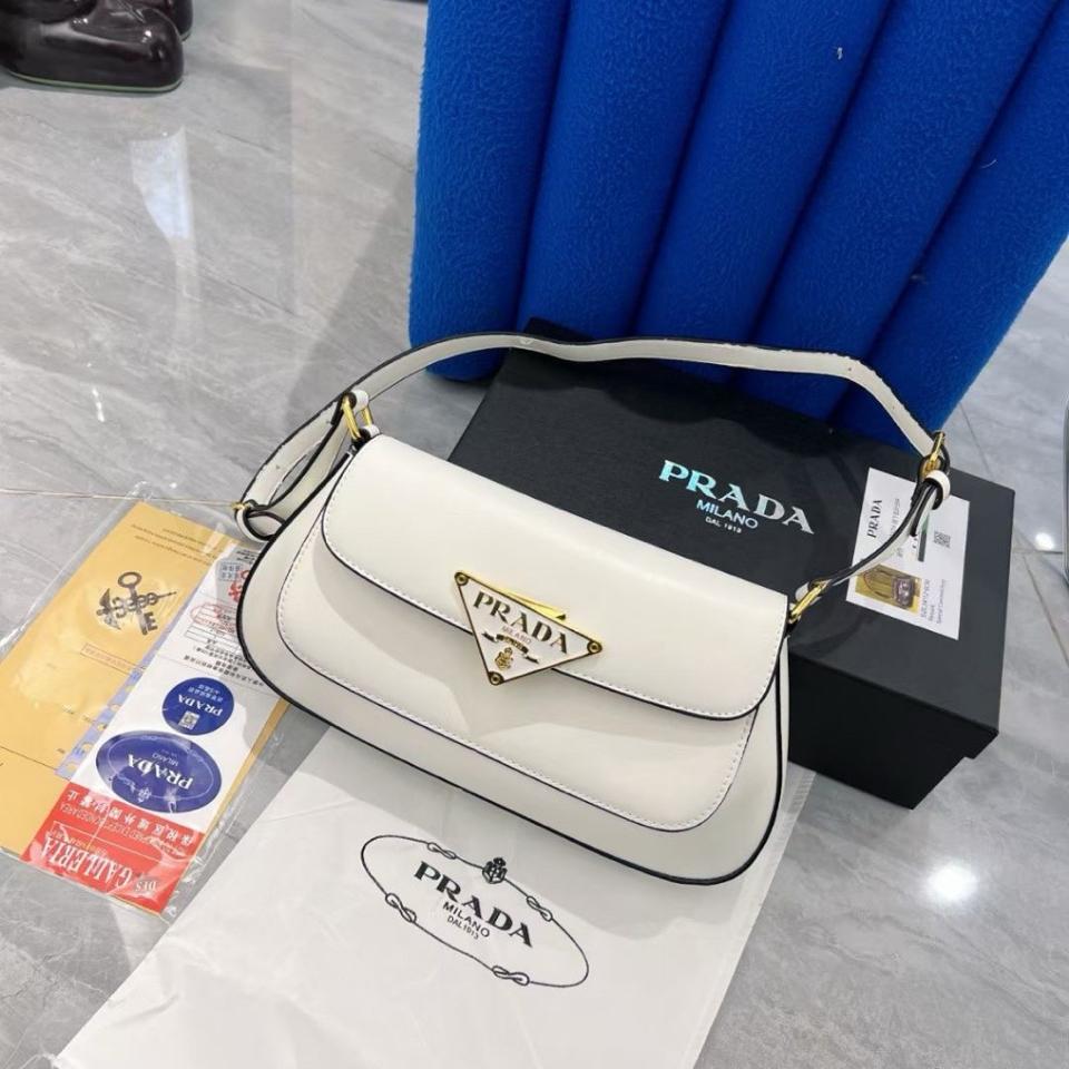 Túi nữ PRADA - 6615-duoc-ban-tai-HC NITO