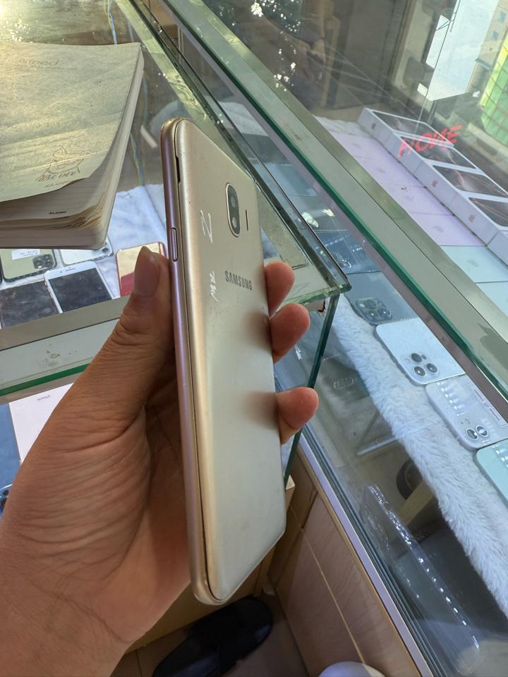 Samsung J400-duoc-ban-tai-Hưng Thịnh Store