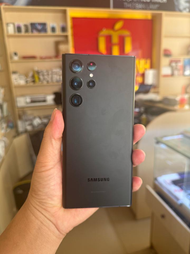 Samsung S22 Untra-duoc-ban-tai-Hưng Thịnh Store