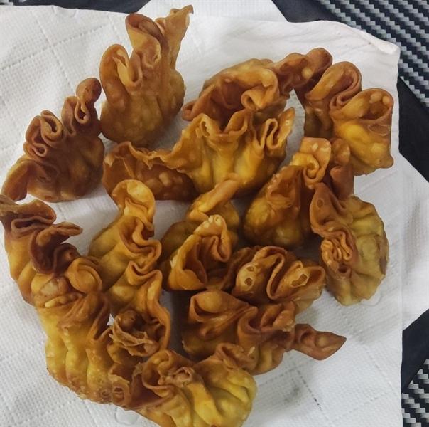 Hoành thánh tôm chiên-duoc-ban-tai-dimsum shanghai
