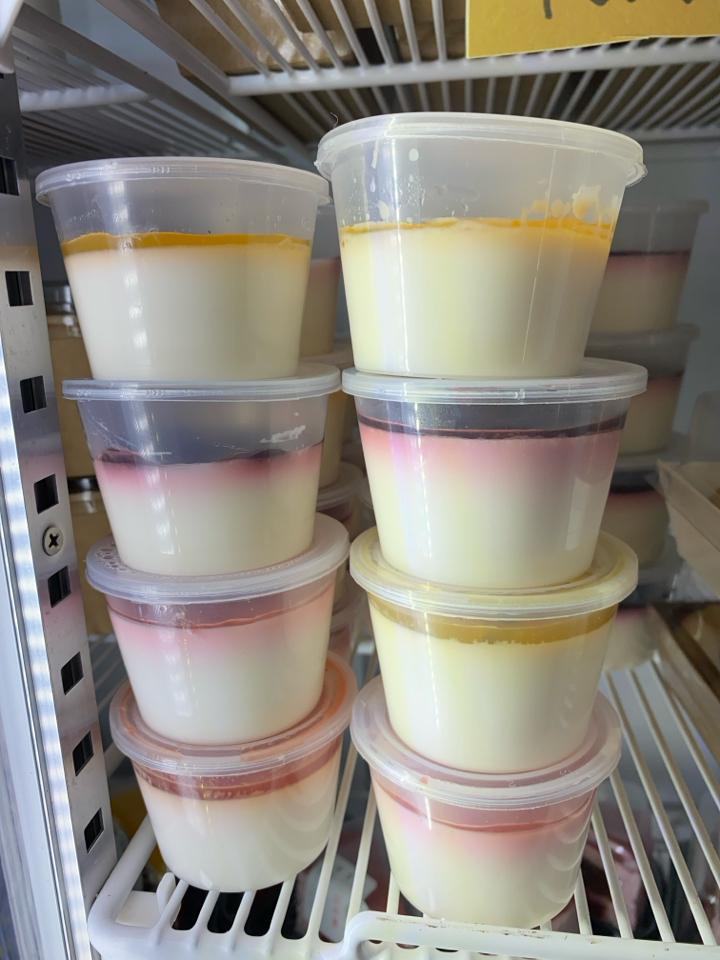 Pannacota (PNCT)-duoc-ban-tai-Lucia Bakery & Coffee