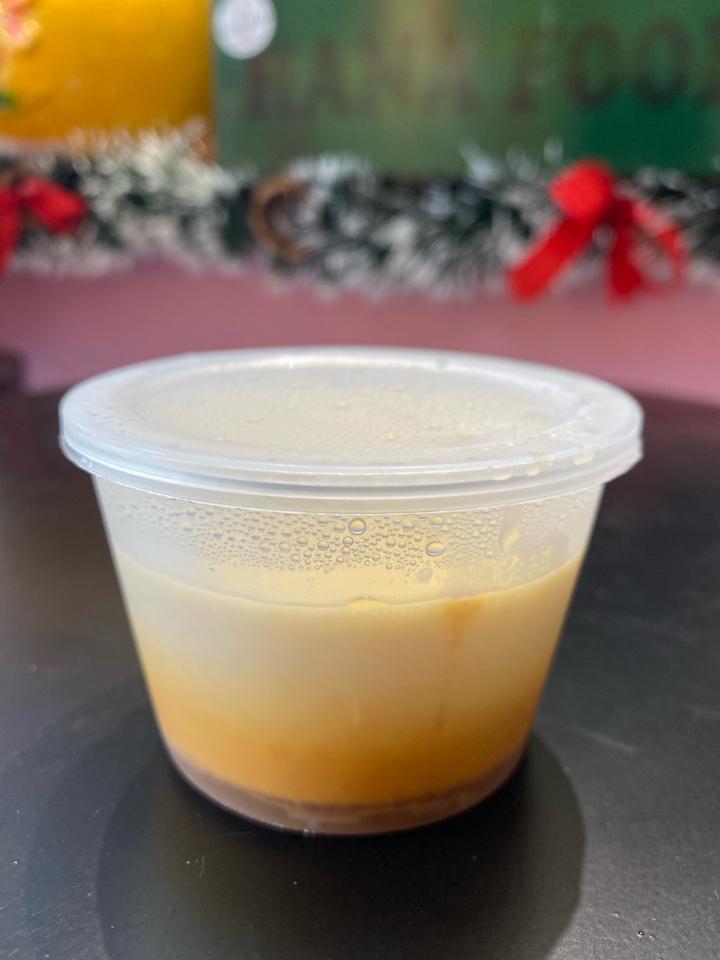 Flan ( Mang về )-duoc-ban-tai-Lucia Bakery & Coffee