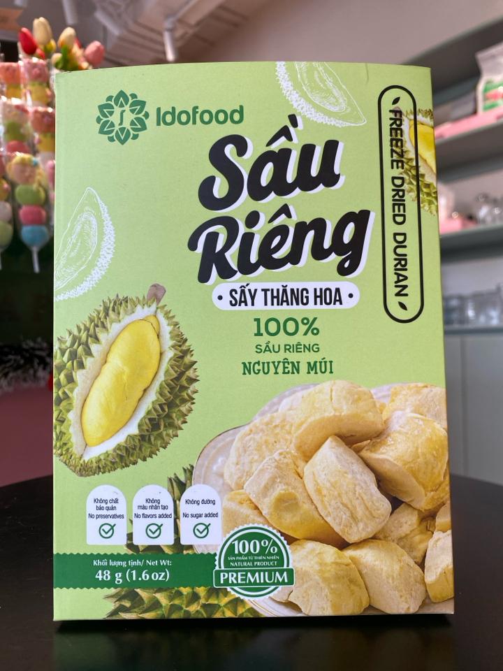 Sữa chua sấy Sầu Riêng-duoc-ban-tai-Lucia Bakery & Coffee